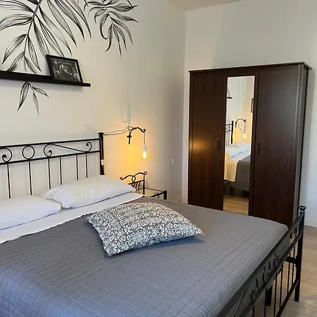 Eufonia Vinyl Friendly